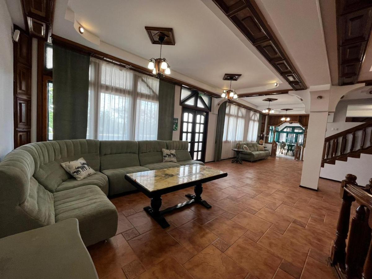 La Conac Hotell Nufaru Eksteriør bilde